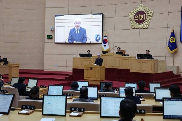 ▲2026년 2월 4일 '전남광주 행정통합에 대한 전남도의회 의견'이 의결된 전남도의회에서 주민투표 미실시에 대한 우려를 밝히고 있는 박형대 전남도의원(진보당). 사진=박형대 도의원 페이스북