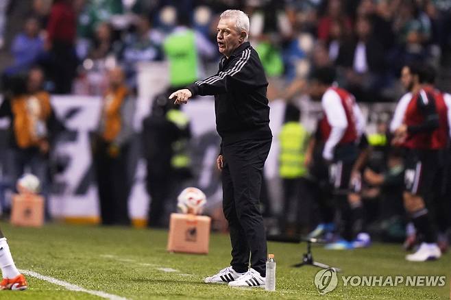 하비에르 아기레 멕시코 대표팀 감독. [AP=연합뉴스]