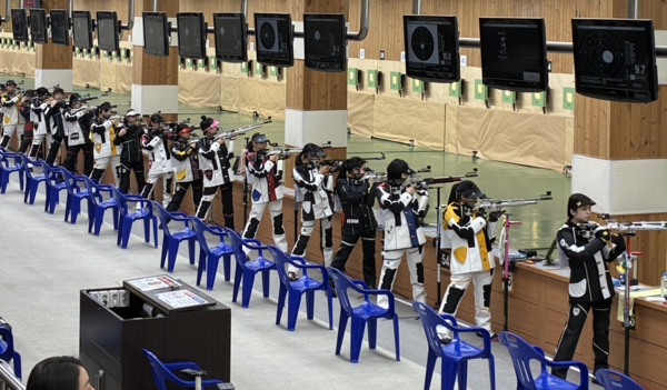 24일 창원국제사격장에서 제55회 전국소년체육대회 사격 경기가 펼쳐지고 있다./경기도체육회 제공