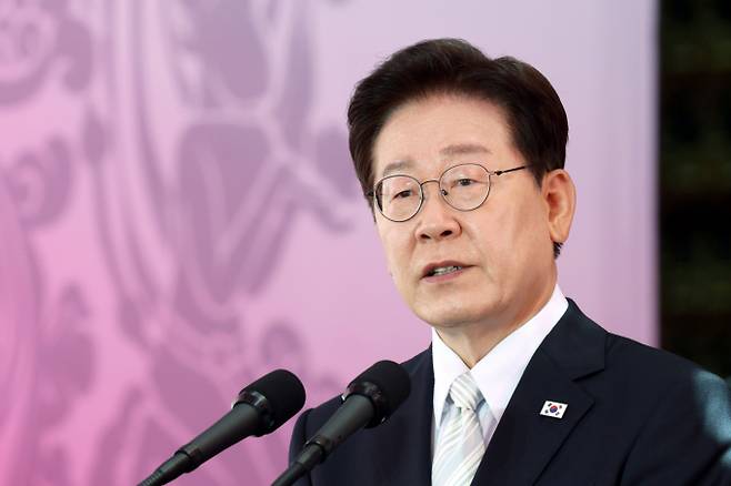 이재명 대통령이 24일 서울 종로구 조계사에서 열린 불기 2570년 부처님오신날 봉축법요식에서 축사를 하고 있다. /사진=뉴시스(청와대통신사진기자단)