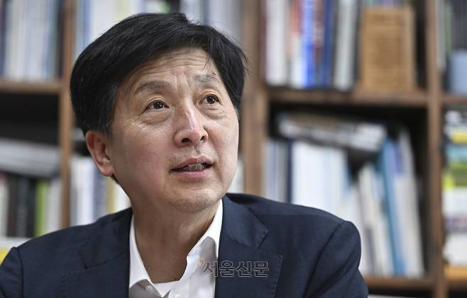 오기형 더불어민주당 의원이 22일 국회에서 서울신문과 인터뷰 하고 있다. 2026.5.22 이지훈 기자