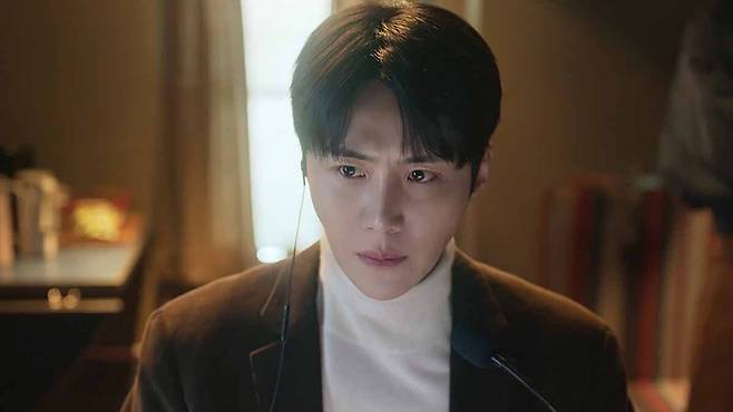넷플릭스 글로벌 톱10 상위권을 점유하며 흥행을 기록한 ‘이 사랑 통역 되나요?’의 한 장면. 넷플릭스 화면 캡처