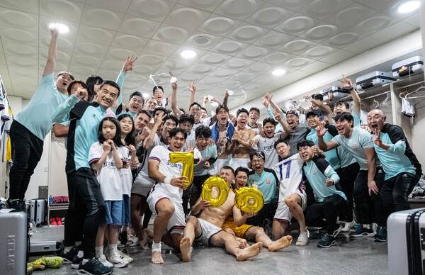 차두리 감독의 용병술 통했다…페트로프 결승골에 화성FC K리그2 4위 도약.(사진제공=화성FC)