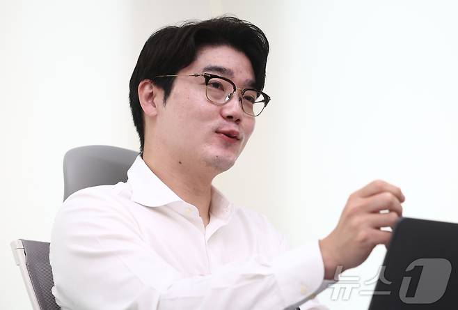설채현 수의사가 21일 서울 강남구 반려동물 복합문화공간 놀로스퀘어 사무실에서 뉴스1과 인터뷰를 하고 있다. ⓒ 뉴스1 김민지 기자