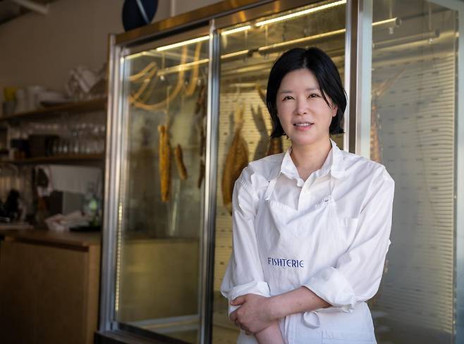 전남 목포시에서 생선과 샤퀴테리를 결합한 피시 샤퀴테리 전문점 '피시테리안'을 운영하는 김하연 셰프. 장준우 제공