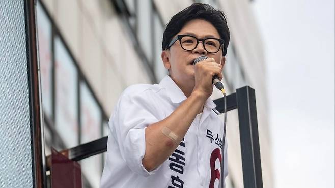 한동훈 후보가 거리 유세에서 발언하고 있다. (한동훈 후보 페이스북)
