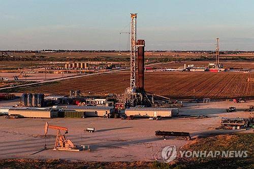 미 텍사스주 미드랜드의 시추시설 [로이터=연합뉴스 자료사진. 재판매 및 DB 금지]
