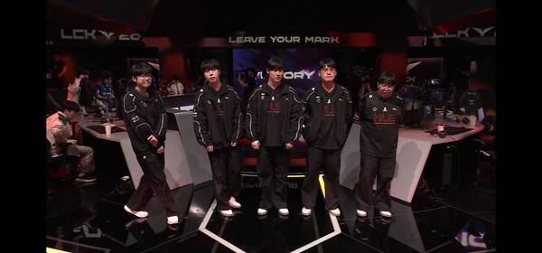 31일 서울 종로구 치지직 롤파크에서 열린 2026 LCK 정규시즌 2라운드 1경기에서 한화생명e스포츠가 정규시즌 마지막 경기에서 한진 브리온을 완파하며 LCK 1~2라운드 정상에 올랐다. (HLE & BRO=2:0). /사진=네이버 치지직 라이브영상 캡처