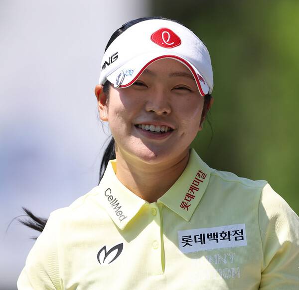 2026년 한국여자프로골프(KLPGA) 투어 Sh수협은행·MBN 여자오픈 우승 경쟁에 뛰어든 유현조 프로. 사진제공=KLPGA (사진을 무단으로 사용하지 마십시오.)