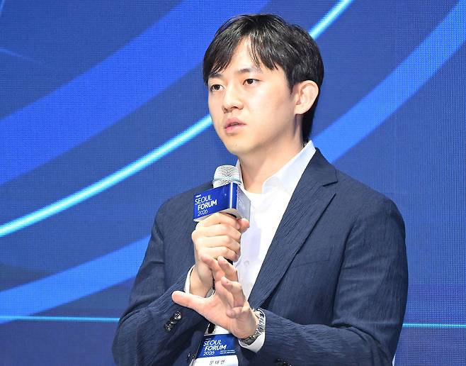 문태연 카본식스 대표이사가 28일 서울 중구 신라호텔에서 서울포럼 2026의 특별포럼으로 열린 로보틱스 벤처 포럼에서 패널 토론을 하고 있다. 오승현 기자 2026.05.28