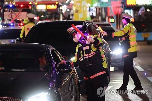 음주단속 본 기사 내용과 관련 없음. [연합뉴스 자료사진]