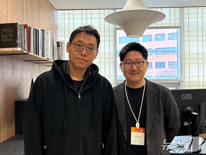 KAIST 황승준 교수(왼쪽), 서울대학교 류재윤 교수(KAIST 제공) /뉴스1
