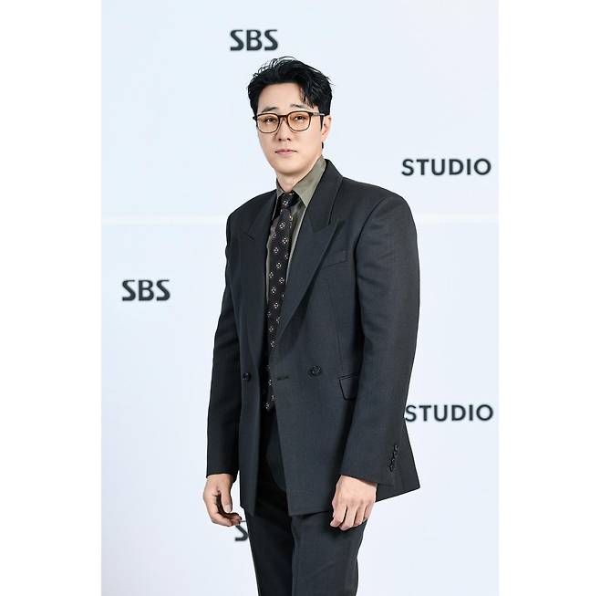 1일 서울 마포구에 위치한 호텔나루 서울에서는 SBS 드라마 미디어데이가 개최됐다. 행사에는 SBS 김기슭 편성실장 및 스튜디오S 홍성창 대표, 소지섭 이제훈 하영, 이승영 감독과 권다솜 감독이 참석했다. SBS 제공