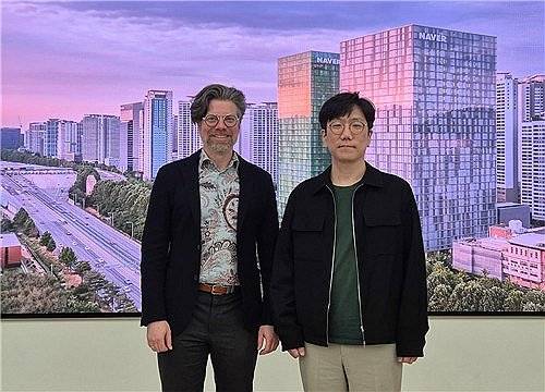 브라이언 카탄자로 엔비디아 응용연구 총괄 부사장이 네이버 1784사옥을 방문한 모습[출처: 연합뉴스 자료사진]