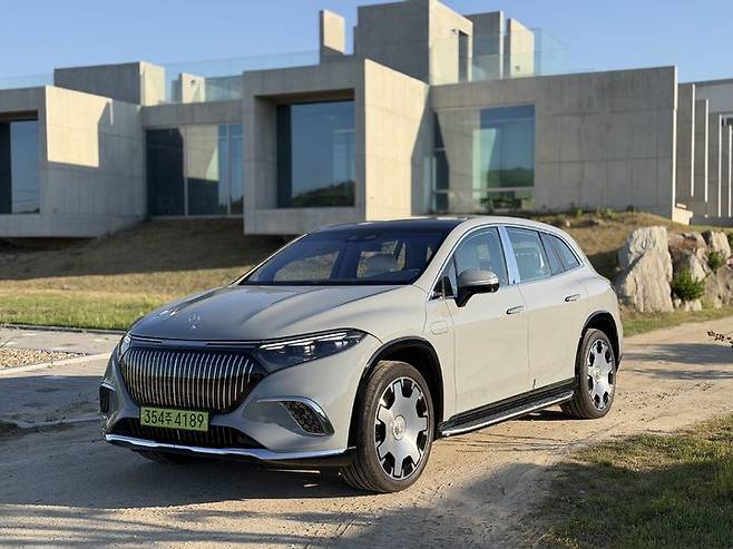 [서울=뉴시스] 김민성 기자 = '메르세데스-마이바흐 EQS 680 SUV' 외관 모습. kms@newsis.com. *재판매 및 DB 금지