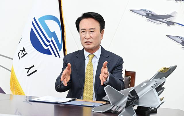 박동식 사천시장./경넘신문DB/