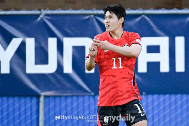 축구대표팀의 이동경이 2026년 6월 미국 프로보에서 열린 엘살바도르전에서 프리킥 결승골을 터뜨린 후 세리머니를 하고 있다./게티이미지코리아