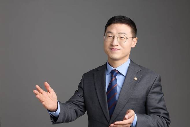 [울산=뉴시스] 더불어민주당 김상욱 울산시장 후보. (사진=김상욱 후보 캠프 제공) photo@newsis.com *재판매 및 DB 금지