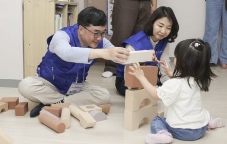 ** 이번 주 로또 6/45 황금손! 임기근 복권위원장, 나눔의 가치 전한다!
**