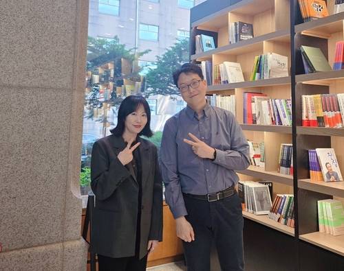 [김미림 매경비즈 교육팀장(왼쪽)과 이제현 실장, 사진=박나현]