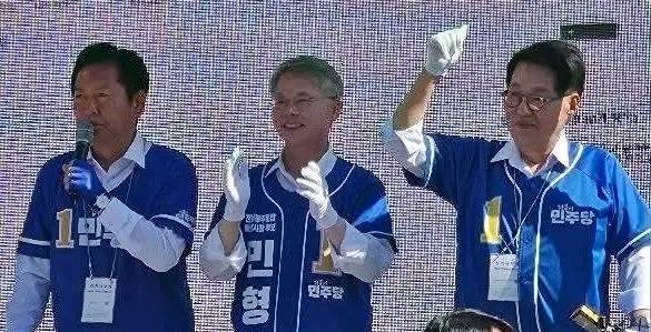 5월 30일 완도읍 오일시장 합동유세에서 정청래 민주당 대표는 "전복 전량 수매하고 섬 연도교 반드시 건설하겠다"고 밝혔다. ⓒ우홍섭 후보 측 제공