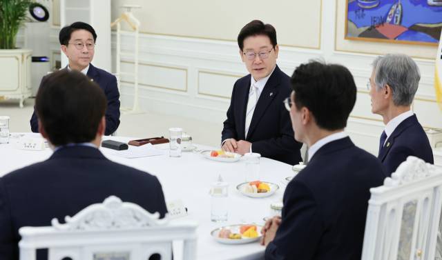 ▲이재명 대통령이 8일 청와대에서 열린 4부 요인 회동에서 발언하고 있다. ⓒ연합뉴스