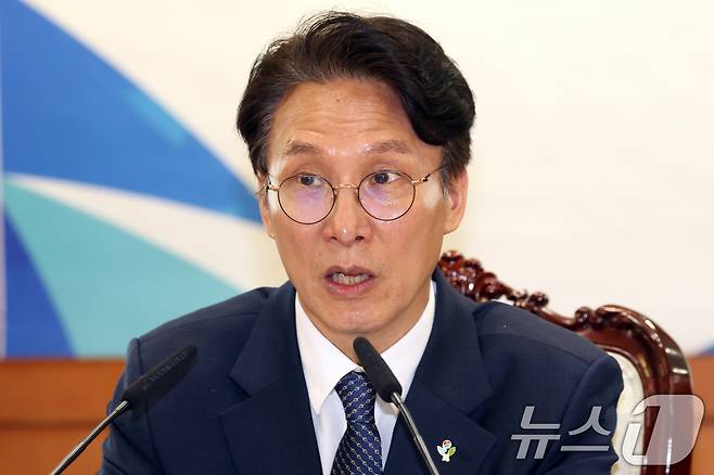 김민석 국무총리가 9일 서울 종로구 세종대로 정부서울청사에서 열린 청년정책 관계장관회의에서 모두 발언을 하고 있다. 2026.6.9 ⓒ 뉴스1 김명섭 기자