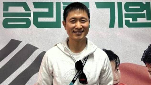 ▲ 이영표 KBS 해설위원이 9일(한국 시간) 한국 축구 국가대표팀 훈련장인 멕시코 자포판 치바스 바예 베르데에서 취재진과 인터뷰를 갖고 있다. 연합뉴스
