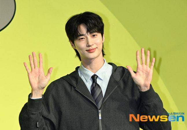 뉴스엔 DB 변우석