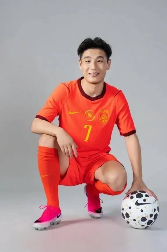 ▲ 중국 축구의 손흥민이라 불리던 우레이가 센츄리클럽이라는 새로운 이정표와 함께 중국 축구 역사에 또 하나의 굵직한 발자국을 남기게 됐다. 출처| 시나스포츠