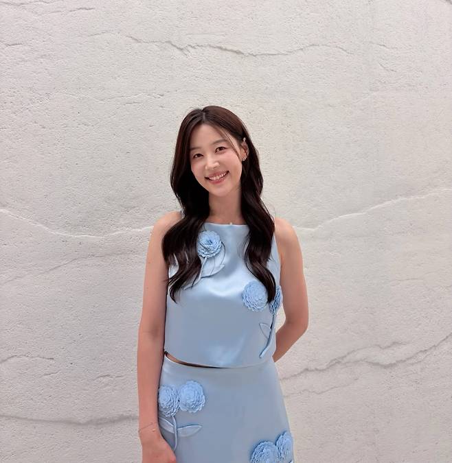 Actress Han Ji-hye showed off her youthful visuals, full of innocent beauty.On the 10th, Han Ji-hye posted several photos on her social media account along with the caption, You must pay attention to scalp health this summer. The secret to beautiful, voluminous hair.In the photos, Han Ji-hye is wearing a sky-blue silk skirt set. The floral embellishments placed throughout the dress caught the eye.On this day, Han Ji-hyes clear, youthful appearance, free of a single wrinkle, particularly drew attention. She added her signature innocent charm by styling her hair with loose waves.Furthermore, her flawless figure drew admiration.Han Ji-hye had previously revealed her dedication to self-care by sharing updates of herself working out last May. It was surprising to see Han Ji-hye maintaining a flawless figure while balancing childcare and work.Meanwhile, Han Ji-hye, born in 1984 and currently 41 years old, gave birth to a daughter in 2021, 11 years after marrying her prosecutor husband in 2010.Photo = Han Ji-hyes account