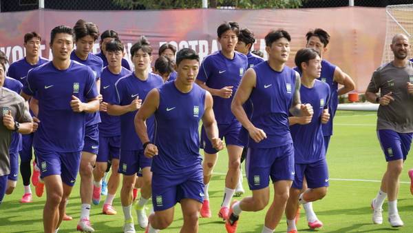 한국 축구 국가대표팀이 2026 북중미 월드컵 체코와의 조별리그 1차전을 하루 앞둔 10일(현지시간) 멕시코 과달라하라 인근 사포판의 치바스 바예 베르데에서 훈련하고 있다. 2026.6.10 /과달라하라(멕시코)=이영선 기자 zero@kyeongin.com