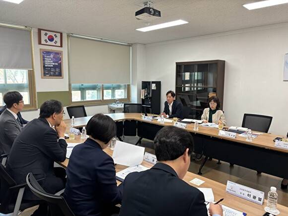 김제형 외국인유학생 유치사업 관계자 회의가 열리고 있다. [사진=김제시]