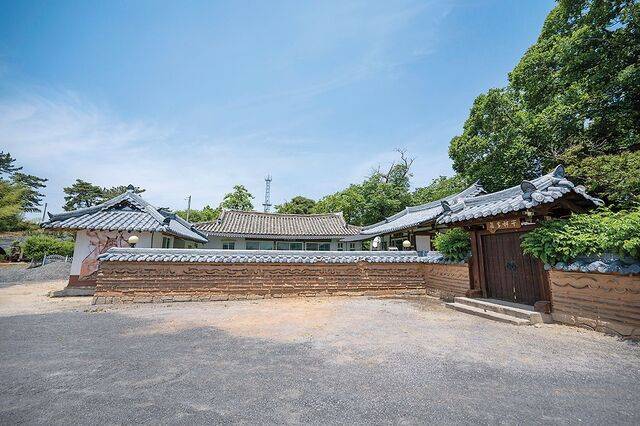 겸재 정선의 그림에 나오는 ‘임천고암’의 배경이며 삼의당 터 등을 갖춘 세도면 반조원리 반호정사 일대.