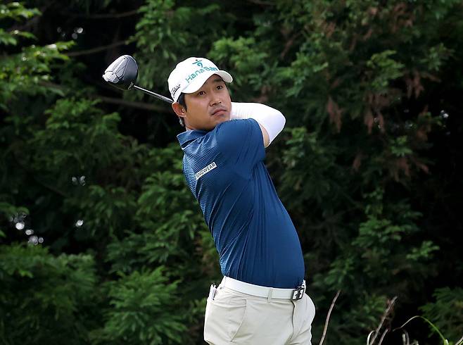 KPGA 클래식 1라운드 11번 홀에서 티샷을 하고 있는 박은신. 사진제공 | KPGA