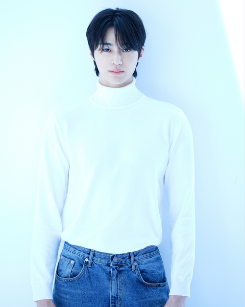변우석. 바로엔터테인먼트