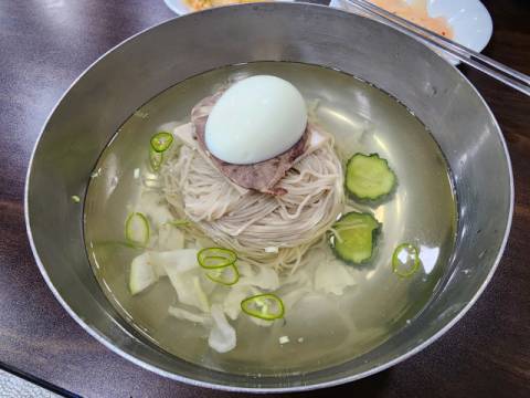 백일평냉의 평양냉면.