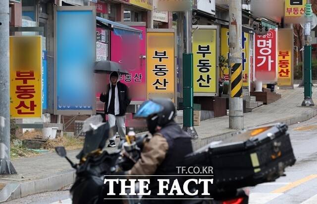 이재명 대통령은 지난 8일 청와대에서 열린 취임 1주년 기자회견에서 "우리 대한민국의 여러 문제 중 또 하나 심각한 문제는 수도권 집중"이라며 "부동산 문제도 사실은 거기서 엄청 격화되고 있다"고 지적했다. /뉴시스