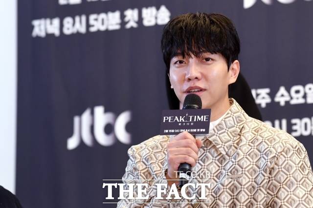 배우 이승기와 원헌드레드 레이블 차가원 회장의 갈등이 새로운 국면으로 접어들고 있다. 단순한 개인 분쟁이 아니라, 105억 원 규모 전세 계약 논란, 임금 체납 문제, 그리고 아티스트 정산 문제까지 얽혀 있다. /더팩트 DB