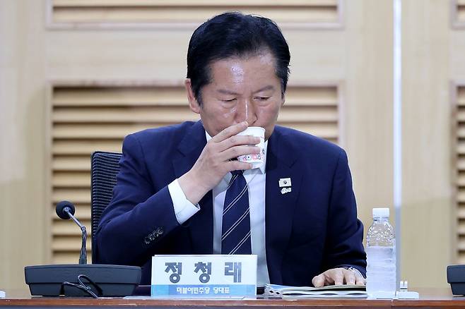 11일 이재명 정부 출범 1주년 기념 토론회에 참석한 정청래 더불어민주당 대표. 장진영 기자
