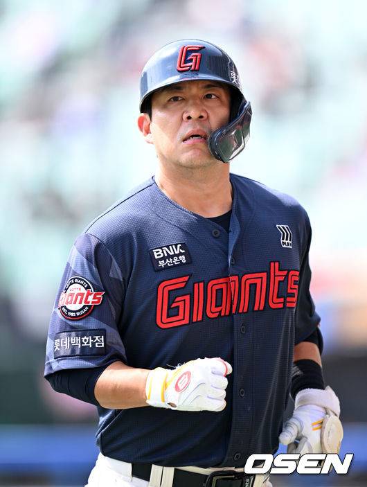 [OSEN=이대선 기자] 롯데 김민성/sunday@osen.co.kr