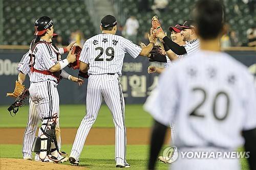 LG 트윈스가 40승 고지에 선착했다. [연합뉴스 자료사진]