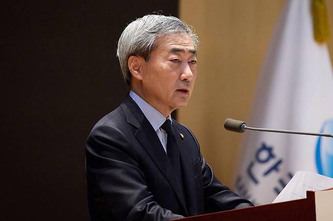 신현송 한국은행 총재가 12일 서울 중구 한국은행에서 열린 '한국은행 창립 제76주년 기념식'에서 기념사를 하고 있다. [한국은행]