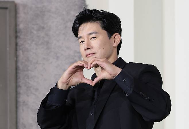 안민석 경기교육감 당선인이 넷플리스 드라마 '참교육'에 나온 교권보호국 신설을 공개 의제로 14일 제안했다. 사진은 참교육 주연인 배우 김무열. /사진=뉴스1