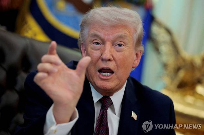 백악관 집무실에서 발언하는 도널드 트럼프 미국 대통령 [로이터 연합뉴스 자료사진. 재판매 및 DB 금지]