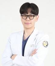 고영성 더케어동물의료센터 안과센터 과장 ⓒ 뉴스1