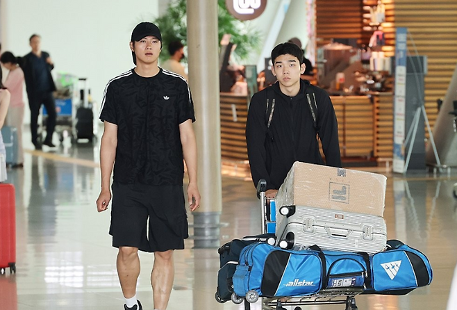 펜싱 국대, 개인 장비 급하게 빌려 출국 2026.6.16 / 사진=연합뉴스