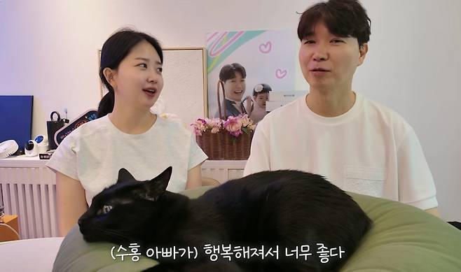 Park Soo-hong and his wife, Kim Da-ye, communicated with fans through their YouTube channel and shared updates on how they have healed through the love of their family following the seizure incident. Park Soo-hong revealed that although he endured a long legal battle regarding his older brothers seizure charges, he is currently enjoying a happy daily life with his wife, children, and pet cat.In a video released on the 15th, Park Soo-hong and Kim Da-ye answered questions from subscribers and reminisced about the difficult times they had gone through. Kim Da-ye mentioned the unhappy times of the past and confessed that she had been striving to find happiness, while Park Soo-hong shared that his wounds have healed significantly thanks to the comfort of his family.Previously, the Supreme Court upheld the lower courts ruling sentencing Park Soo-hongs older brother, who seized 6.17 billion won while managing the artist, to 3 years and 6 months in prison, and his sister-in-law to 1 year in prison suspended for 2 years. Having concluded the long legal dispute, Park Soo-hong is now leading a peaceful life with his family.