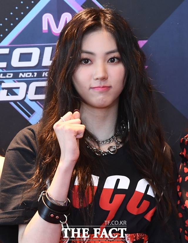2016년 그룹 CLC 멤버로 데뷔한 이후 약 10년 동안 가수와 배우 활동을 이어왔던 권은빈은 최근 자신의 SNS를 통해 "일반인의 삶을 살아가기로 결정했다"며 연예계 활동 종료를 직접 알렸다. /더팩트 DB