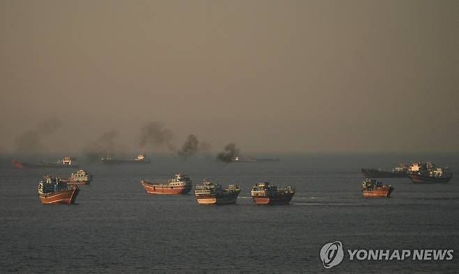 지난 15일(현지시간) 호르무즈 해협  [로이터=연합뉴스 자료사진. 재판매 및 DB 금지]